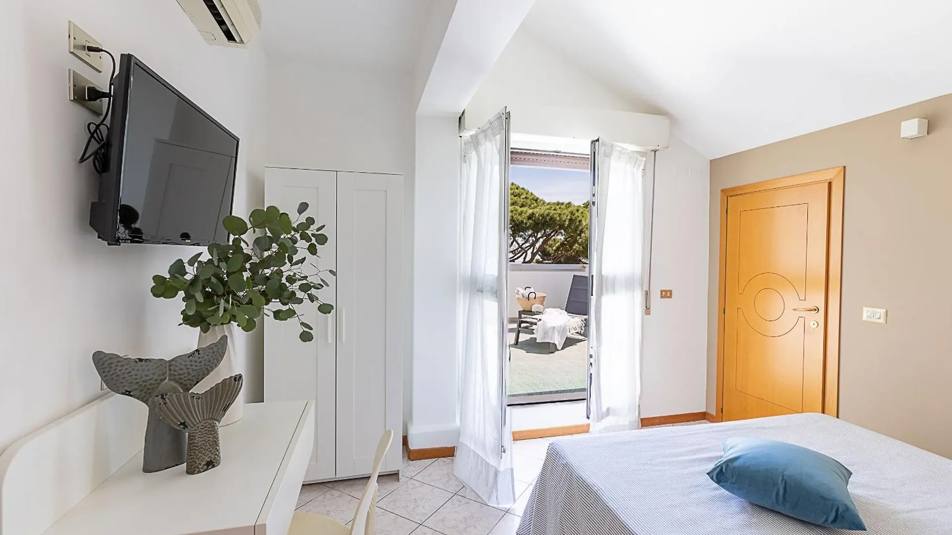 ***  Hotel Adriatica Riccione Italien